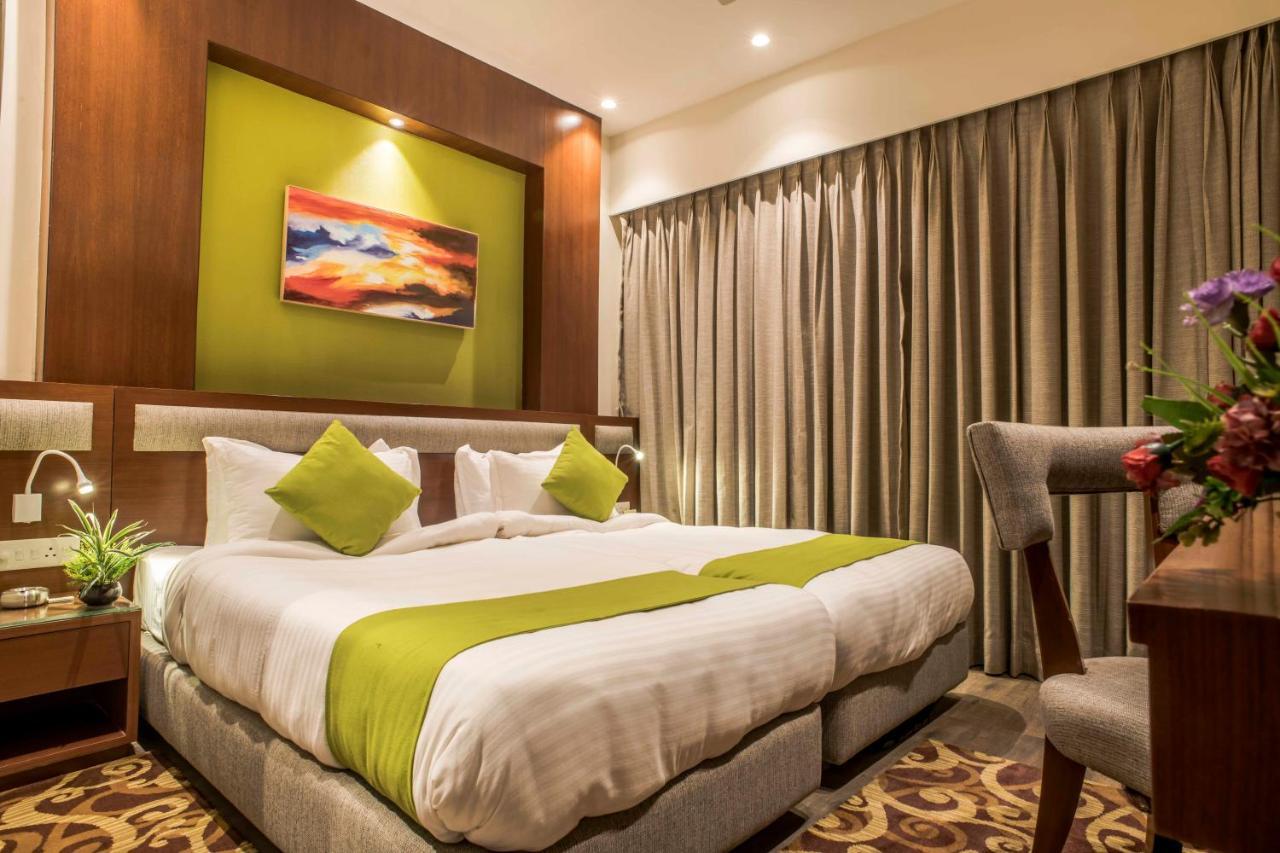 Club Central Bolpur Bagian luar foto