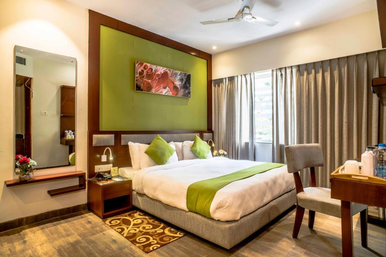 Club Central Bolpur Bagian luar foto